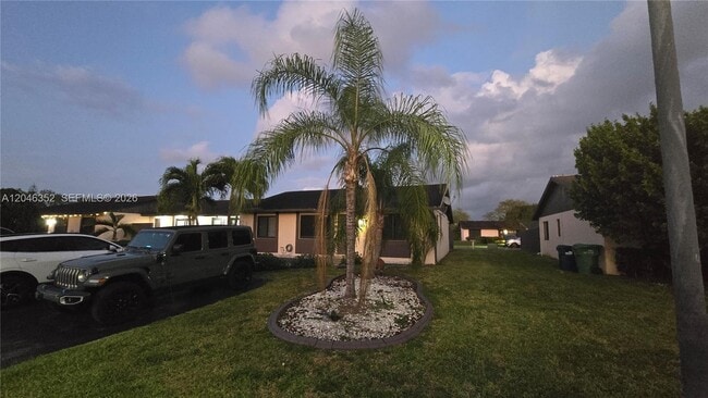 Building Photo - 4737 SW 135th Pl