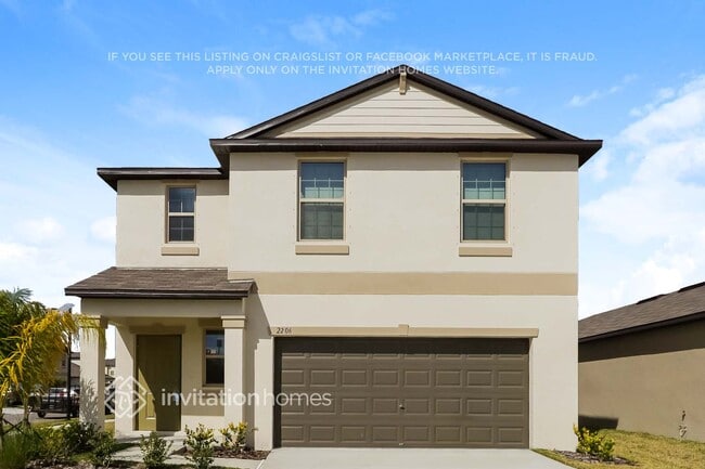 Building Photo - 2206 Treesdale Ave