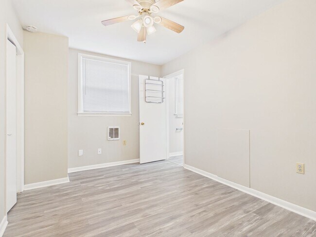 Building Photo - 1924-1926 State St