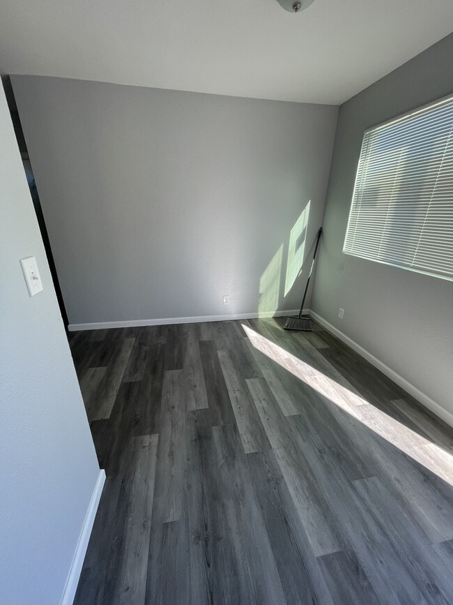 Building Photo - 1311 Lemon St