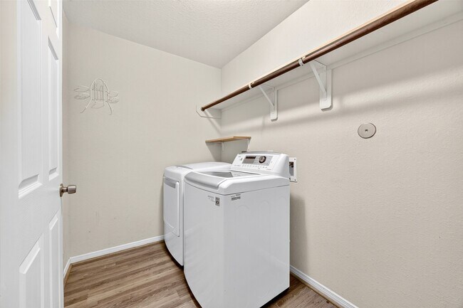 Building Photo - 7815 Koloa River Ct