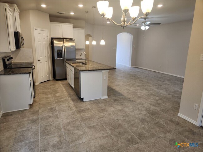 Building Photo - 8940 Ranger Smt Rd