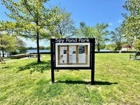 Building Photo - 12 Pond Ln