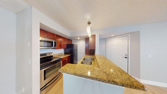 Building Photo - 2Br/ 2Ba Condo In Villa Medici - Available...