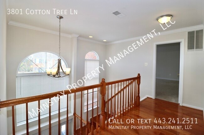 Building Photo - Beautiful 5 Bedroom SFH in Family Friendly...