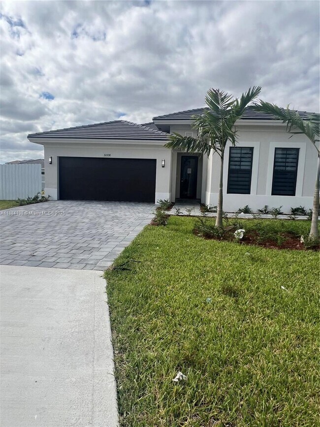Primary Photo - 32208 SW 194th Ct