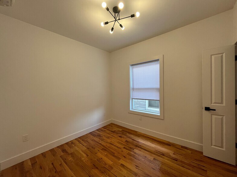 Building Photo - 228 Clinton Ave