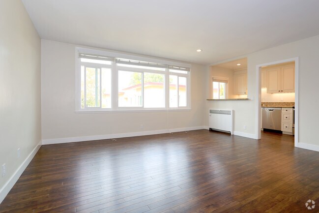 2BR, 1BA - Park Royal
