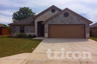 Building Photo - 4406 Logan Cir