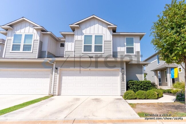 Building Photo - 1806 Roseburg Dr