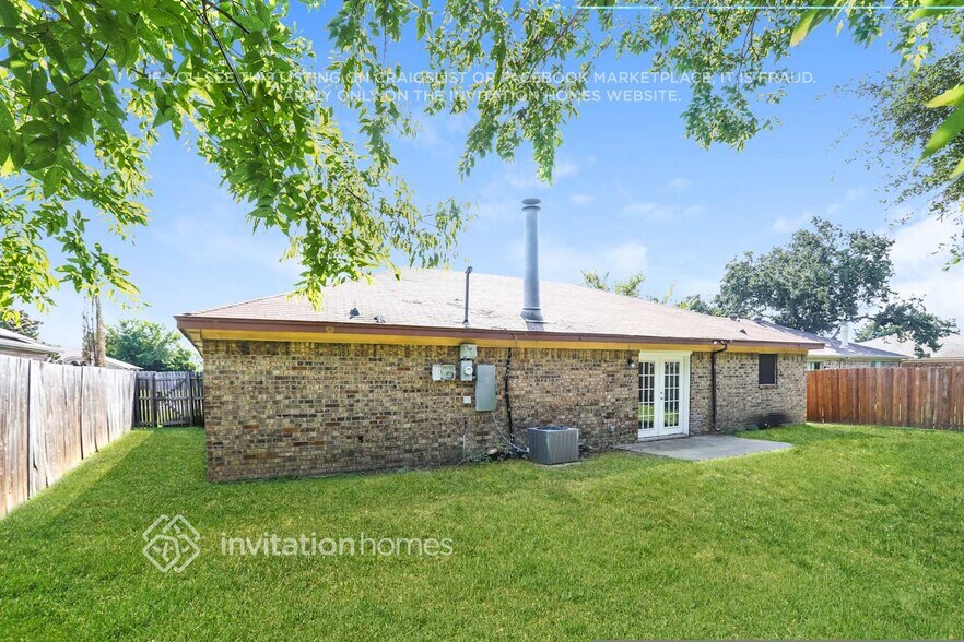 Building Photo - 6408 Big Springs Dr