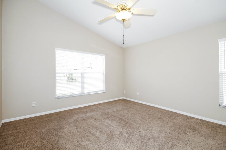 Building Photo - 22650 Hawk Hill Loop