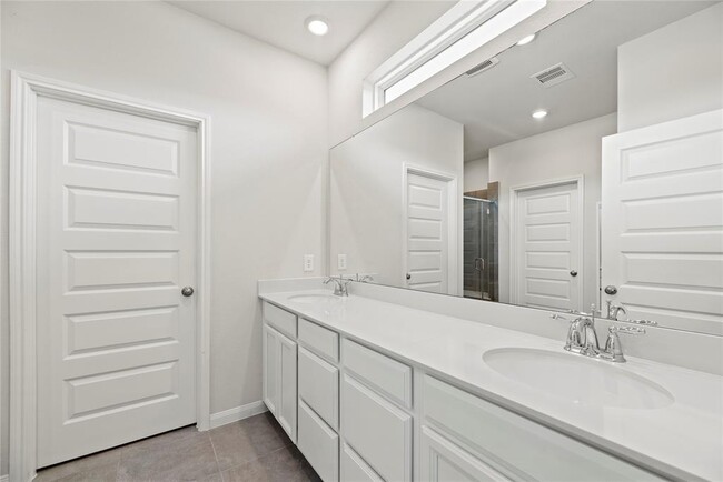 Building Photo - 1522 Beach Oak Dr