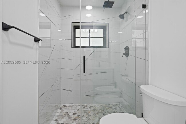 Building Photo - 434 Aragon Ave