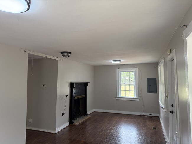 Building Photo - 75 State Rd S-7-161