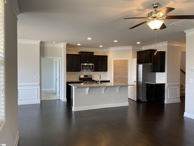 Building Photo - 126 Northwild Dr