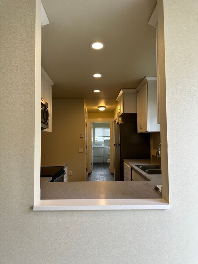 Building Photo - 207/209 Morton St