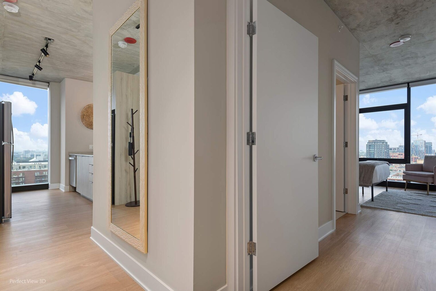 Building Photo - 1044 W Van Buren St