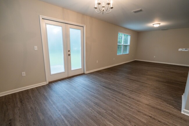 Building Photo - Gorgeous New Construction home on the NW S...