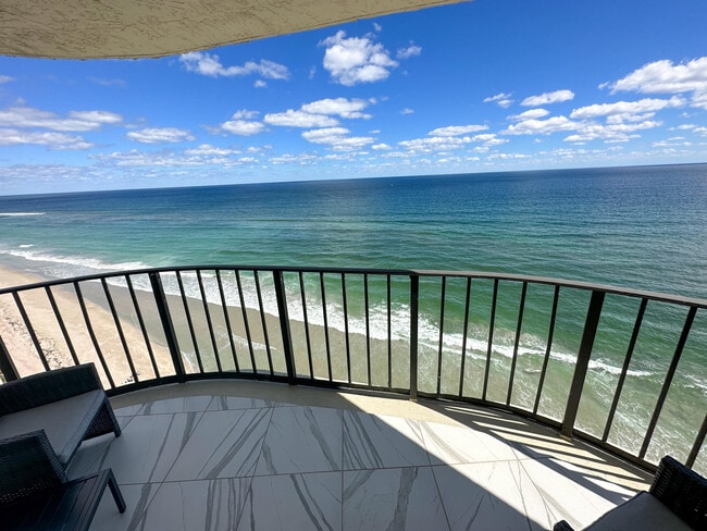 Building Photo - 5420 N Ocean Dr