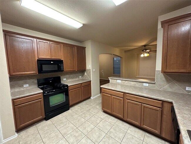 Building Photo - 10214 Maydelle Dr