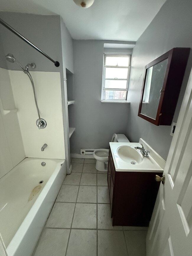 Bathroom - 808 S 6th St