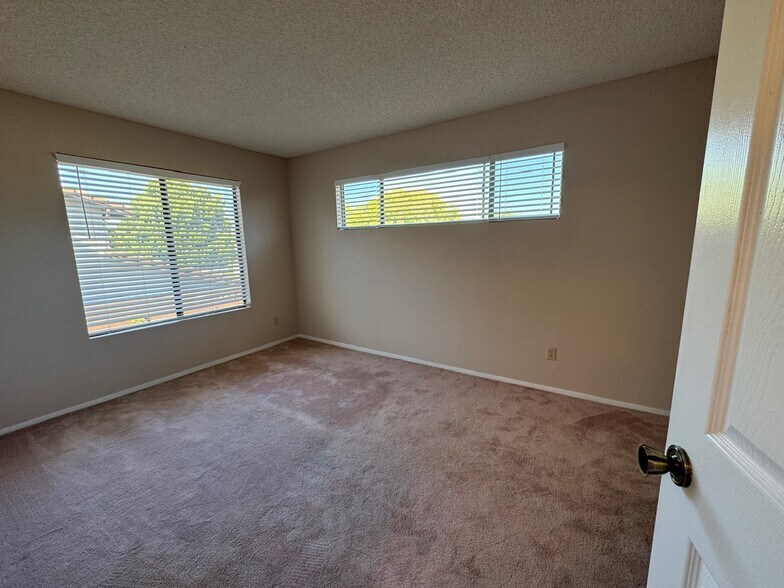 Building Photo - 1212 Jamie Loop