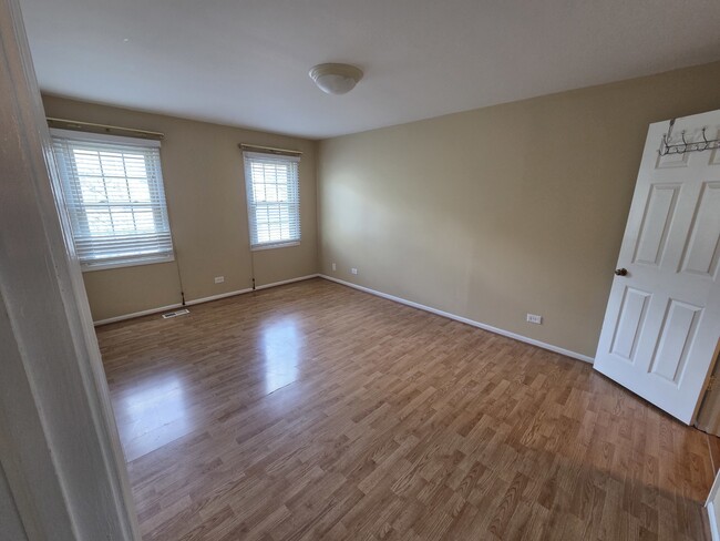 Building Photo - 406 College Crossing