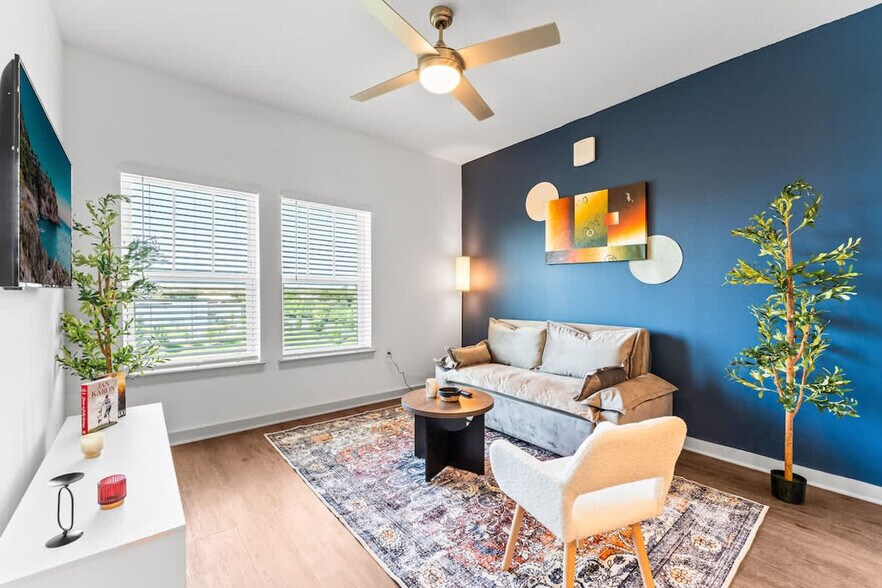 Building Photo - 14515 Star Water Rd