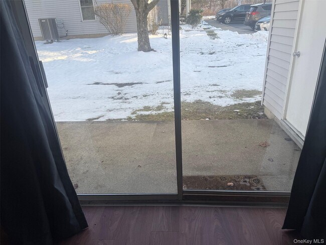 Building Photo - 10 Kensington Way