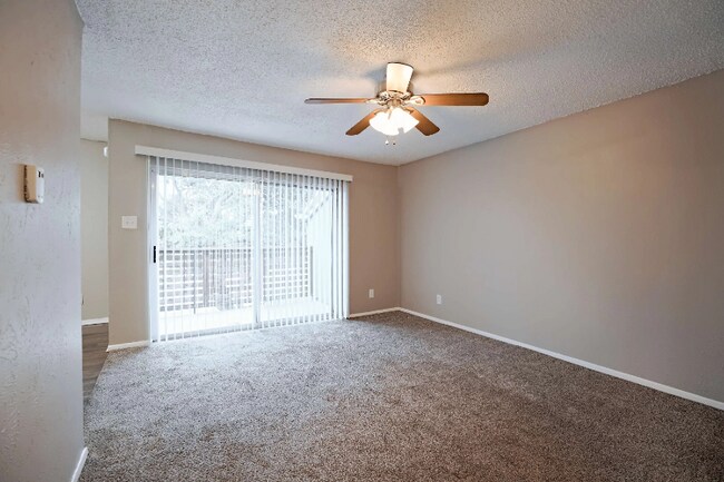 Building Photo - 3203 W Walnut Hill Ln