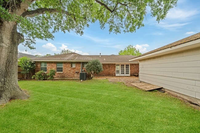 Building Photo - 4501 Willowbend Blvd