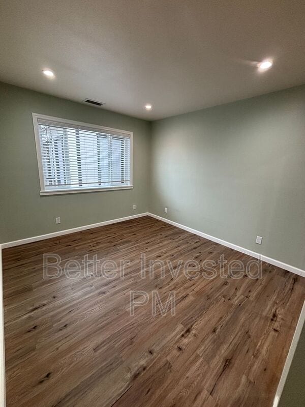 Building Photo - 401 W Sierra Ave