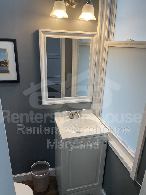 Building Photo - 815 Chauncey Ave