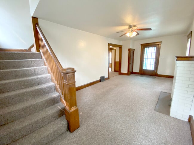 Building Photo - 529 Clarendon Ave NW