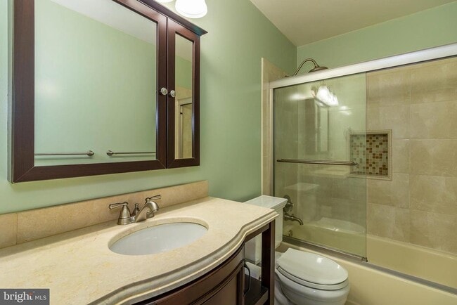 Building Photo - 7300 Scarlet Oak Ct