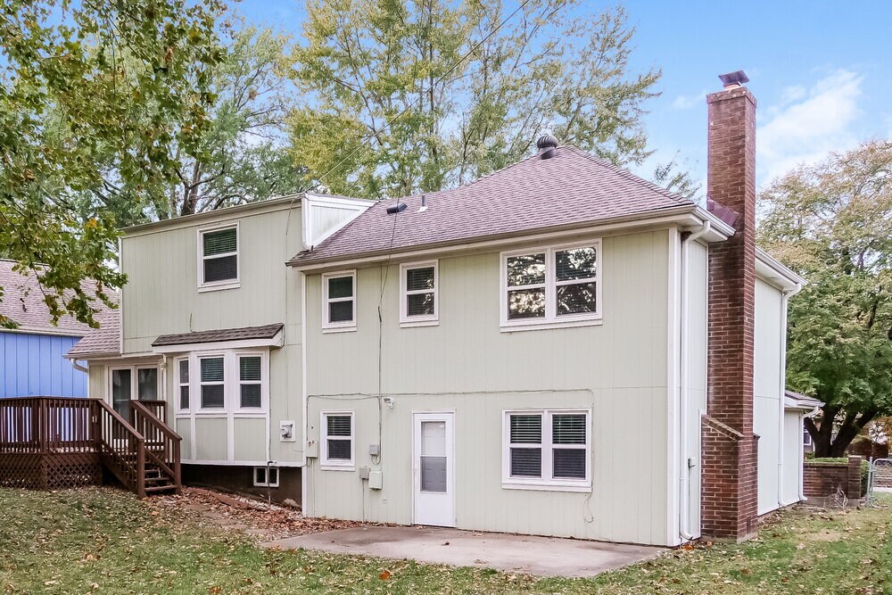 Building Photo - 9915 Westgate Ln
