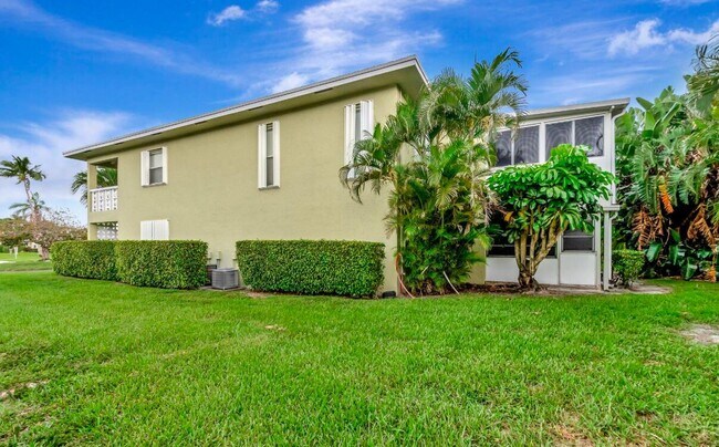 Building Photo - 1140 Mahogany Way