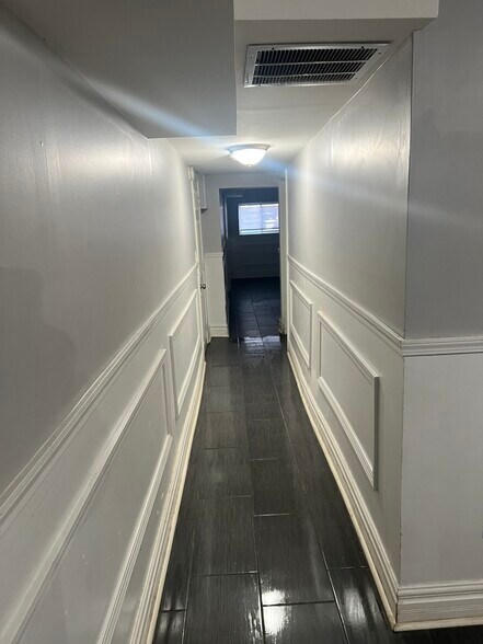 Building Photo - 7914 S Champlain Ave