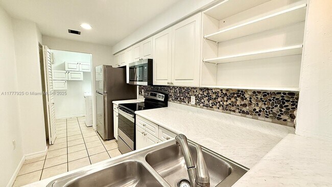 Building Photo - 2728 Anzio Ct