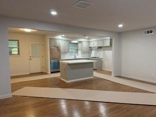 Building Photo - 2615 Southwood Dr