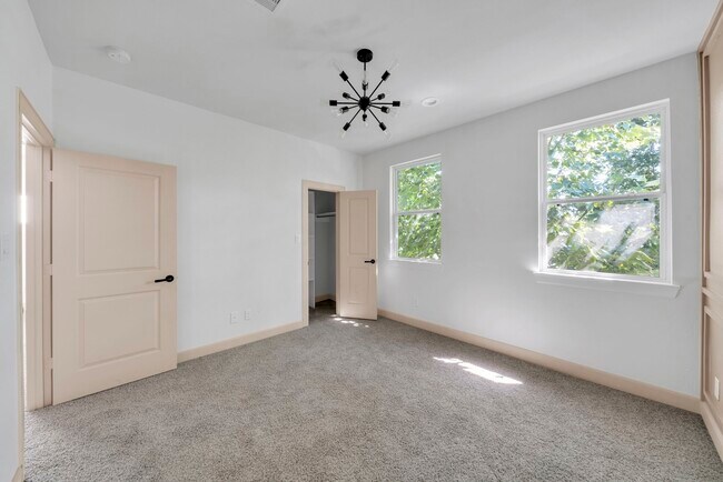 Building Photo - 9551 Neuens Rd