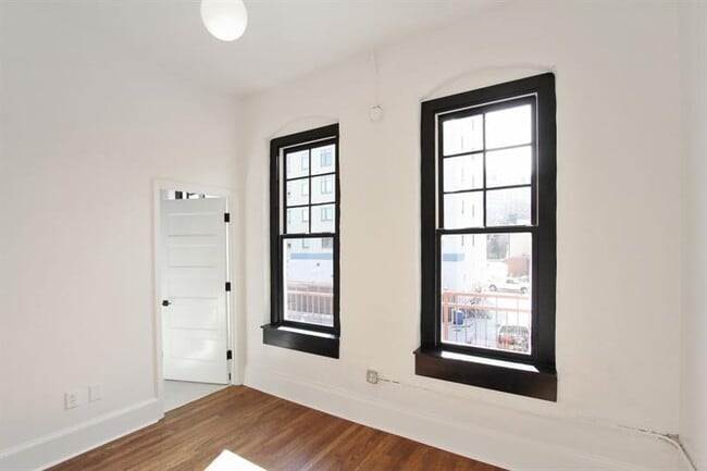 Building Photo - 145 Auburn Ave NE