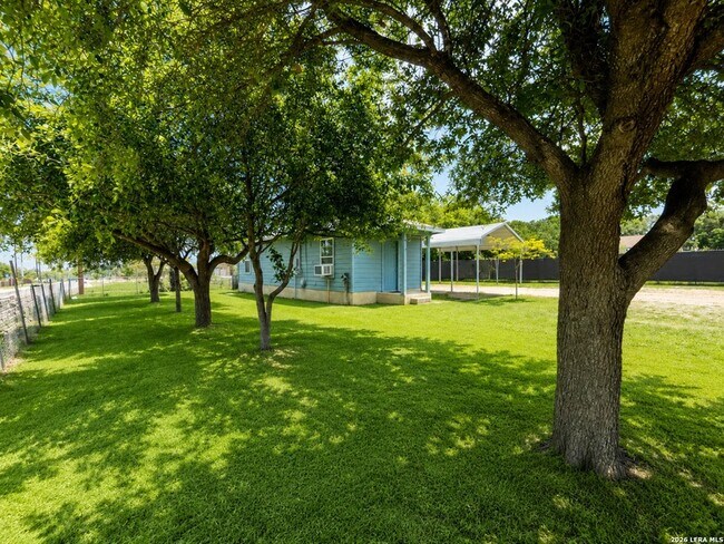 Building Photo - 14424 Higgins Rd