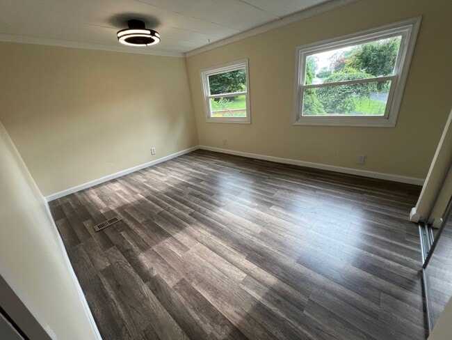Building Photo - 4408 Sanford Ct