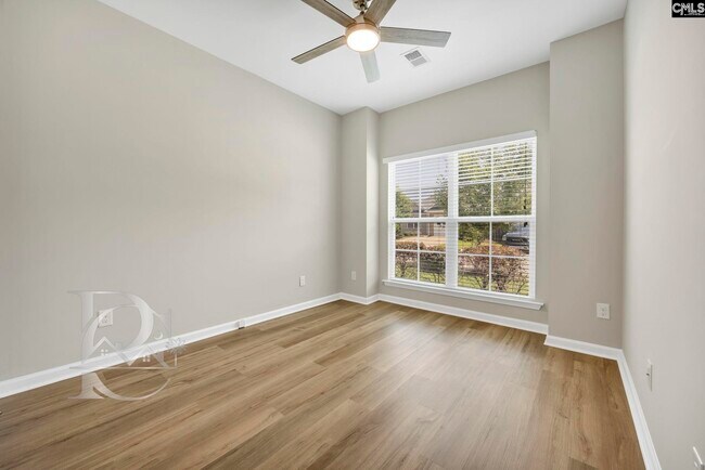 Building Photo - 161 Springhaven Dr