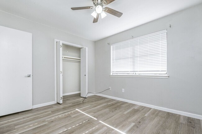 Building Photo - 4200 S Austin St