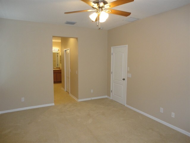 Building Photo - 8354 Moccasin Trail Dr