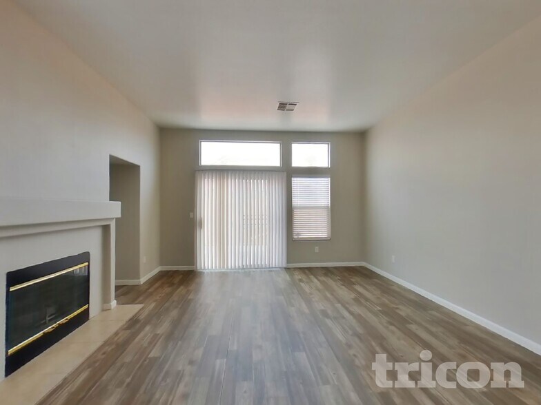 Building Photo - 600 Rio Del Sol Dr