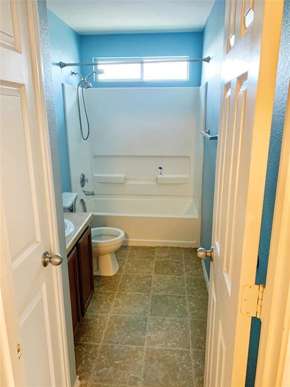 Building Photo - 719 Decker Dr